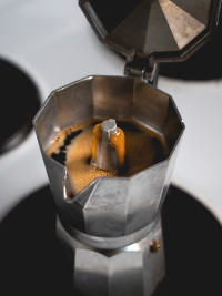 Espressozubereitung mit dem Espressokocher 